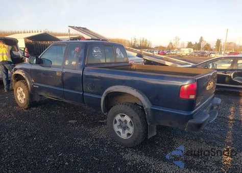2000 Chevrolet S-10 Ls from USA, damaged, VIN 1GCCT19W3Y8300372
